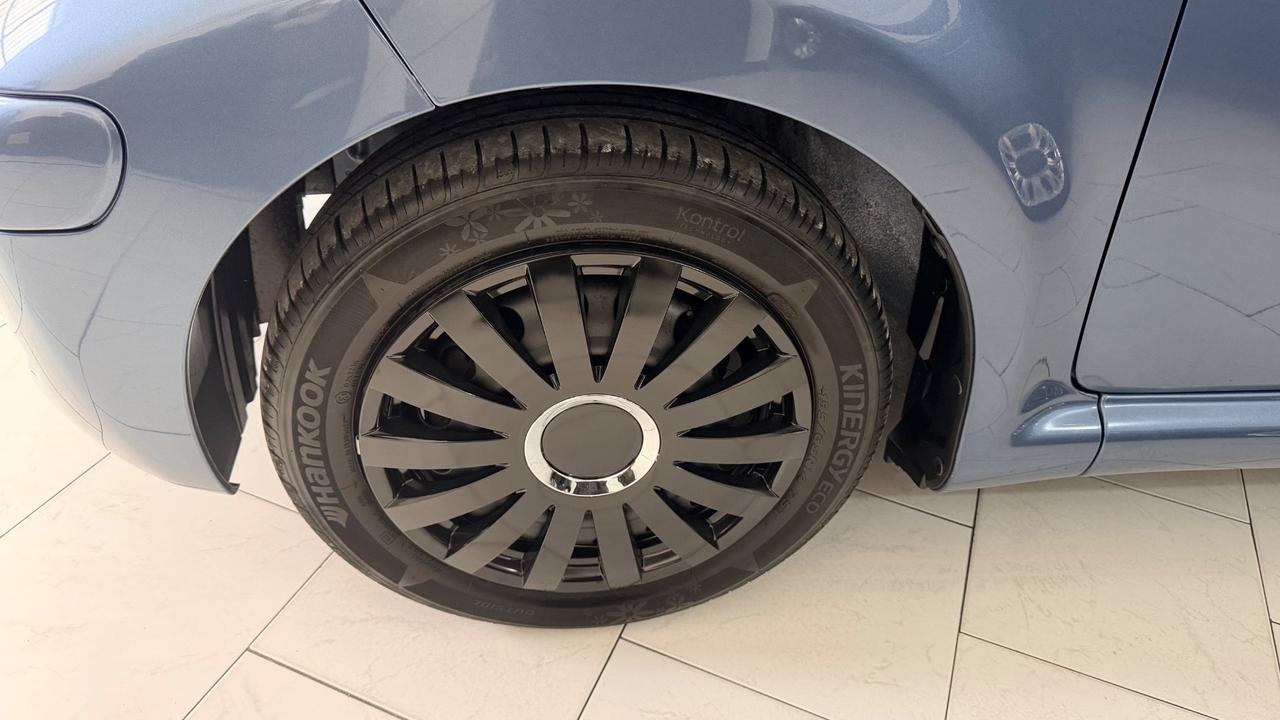 Toyota Aygo 1.0 12V VVT-i 5 porte Sol