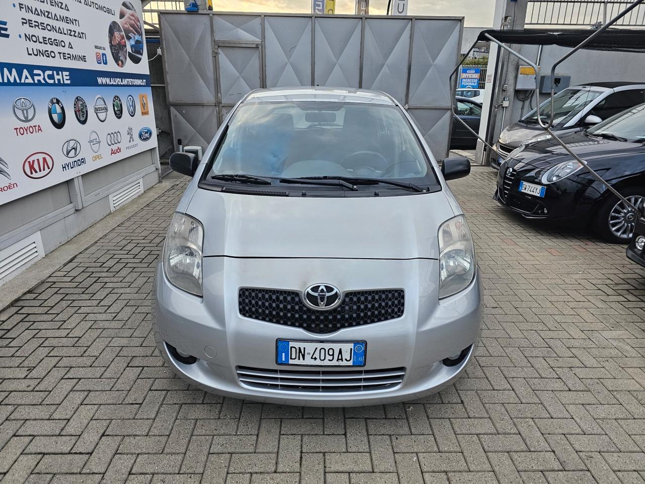 Toyota Yaris 1.3 5 porte Sol