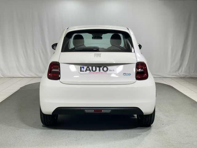 Fiat 500 500e Berlina 42kWh KM ZERO
