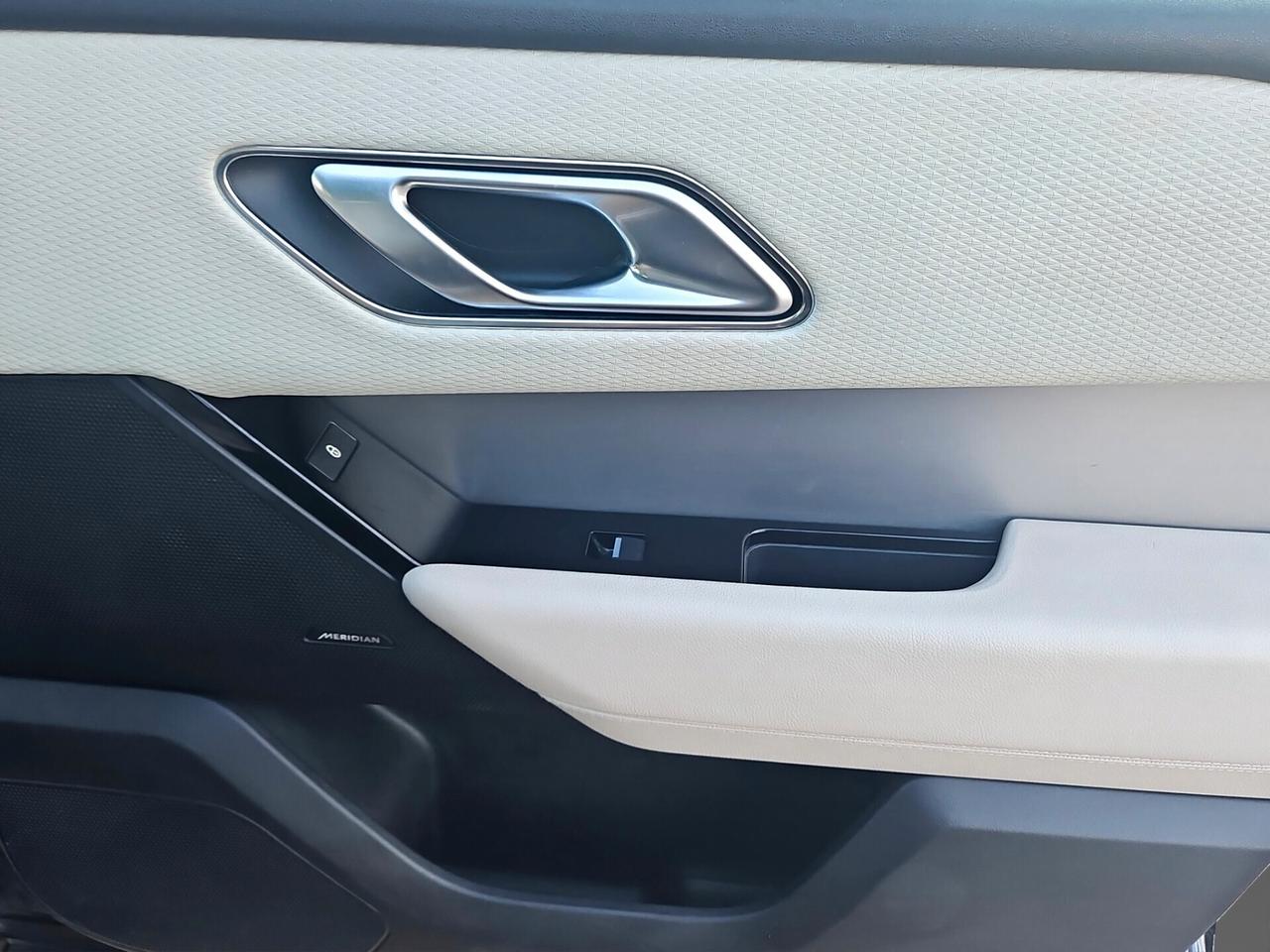 TOP Land Rover Velar 2.0D I4 240 CV R-Dynamic HSE