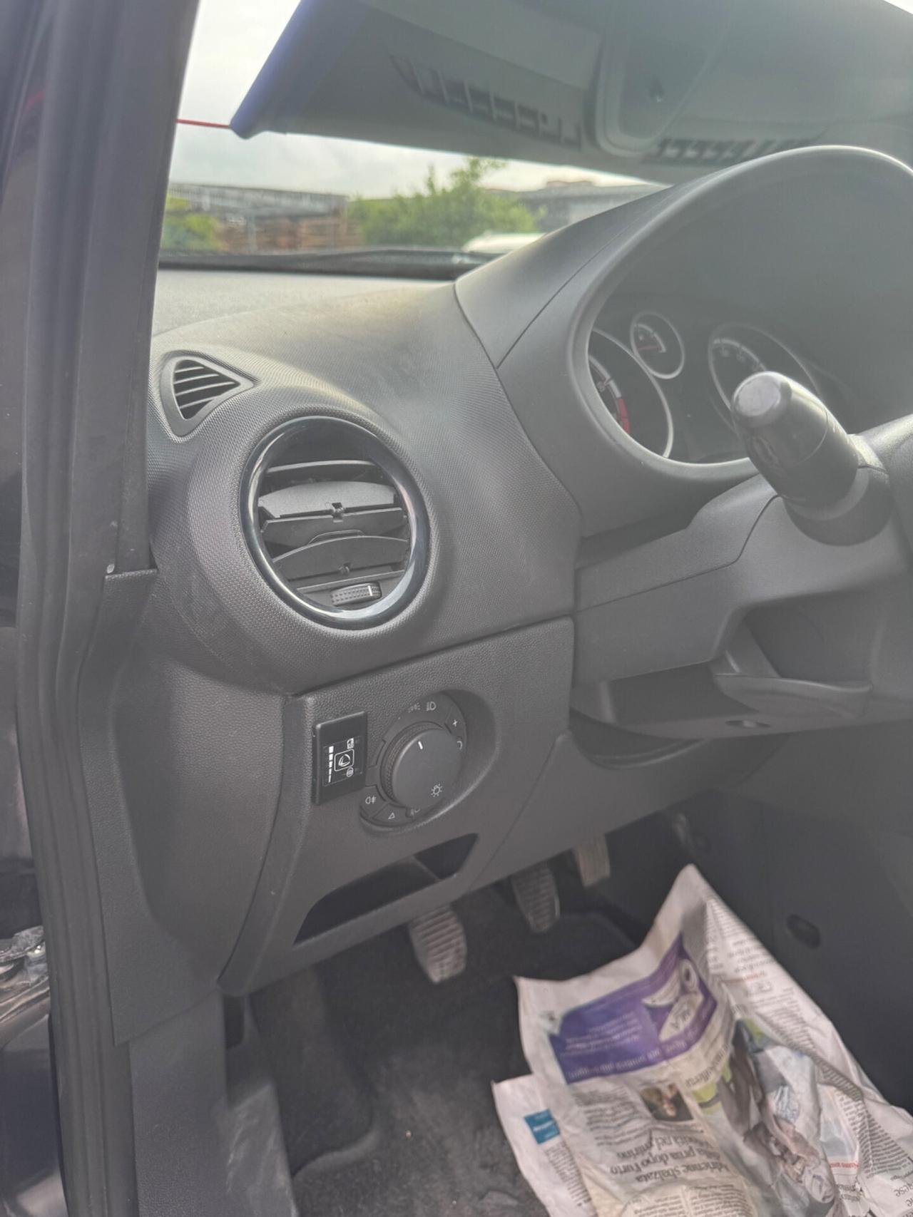 Opel Corsa 1.2 80CV 3 porte GPL-TECH Club