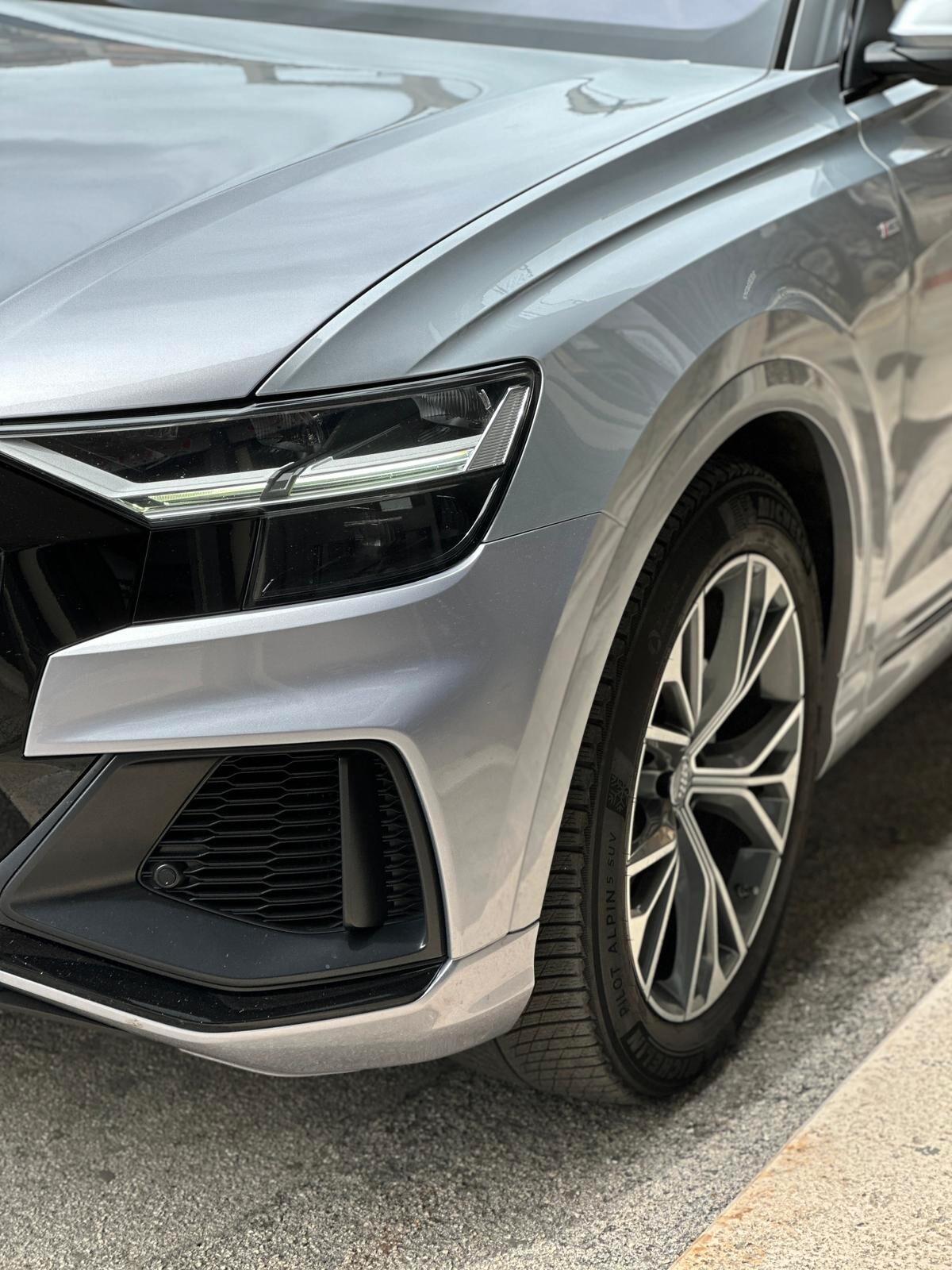 Audi Q8 50 TDI 286 CV quattro S Line TETTO/FULL