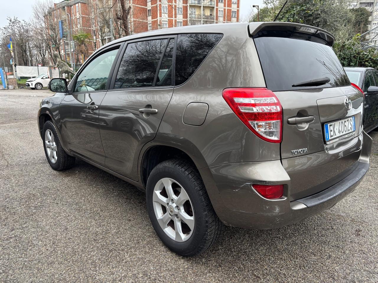 Toyota RAV 4 - 2.2 D-4D 150 CV
