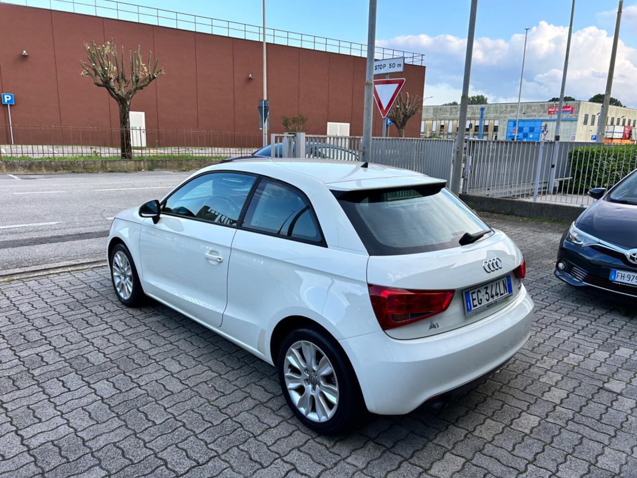 Audi A1 1.2 42990km neopatentati TFSI Attraction