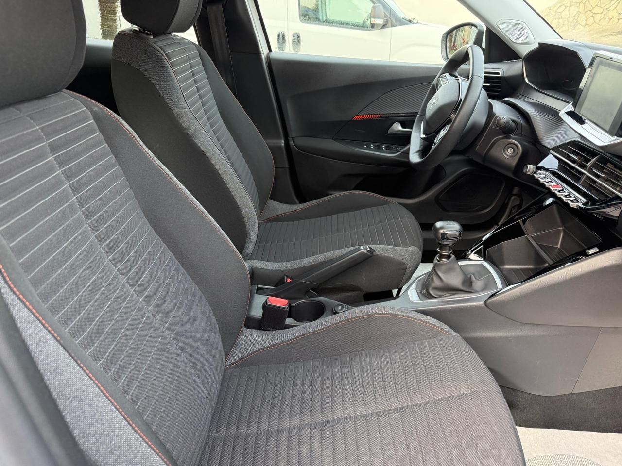 Peugeot 2008 2008 1.5 bluehdi Active s&s 110cv