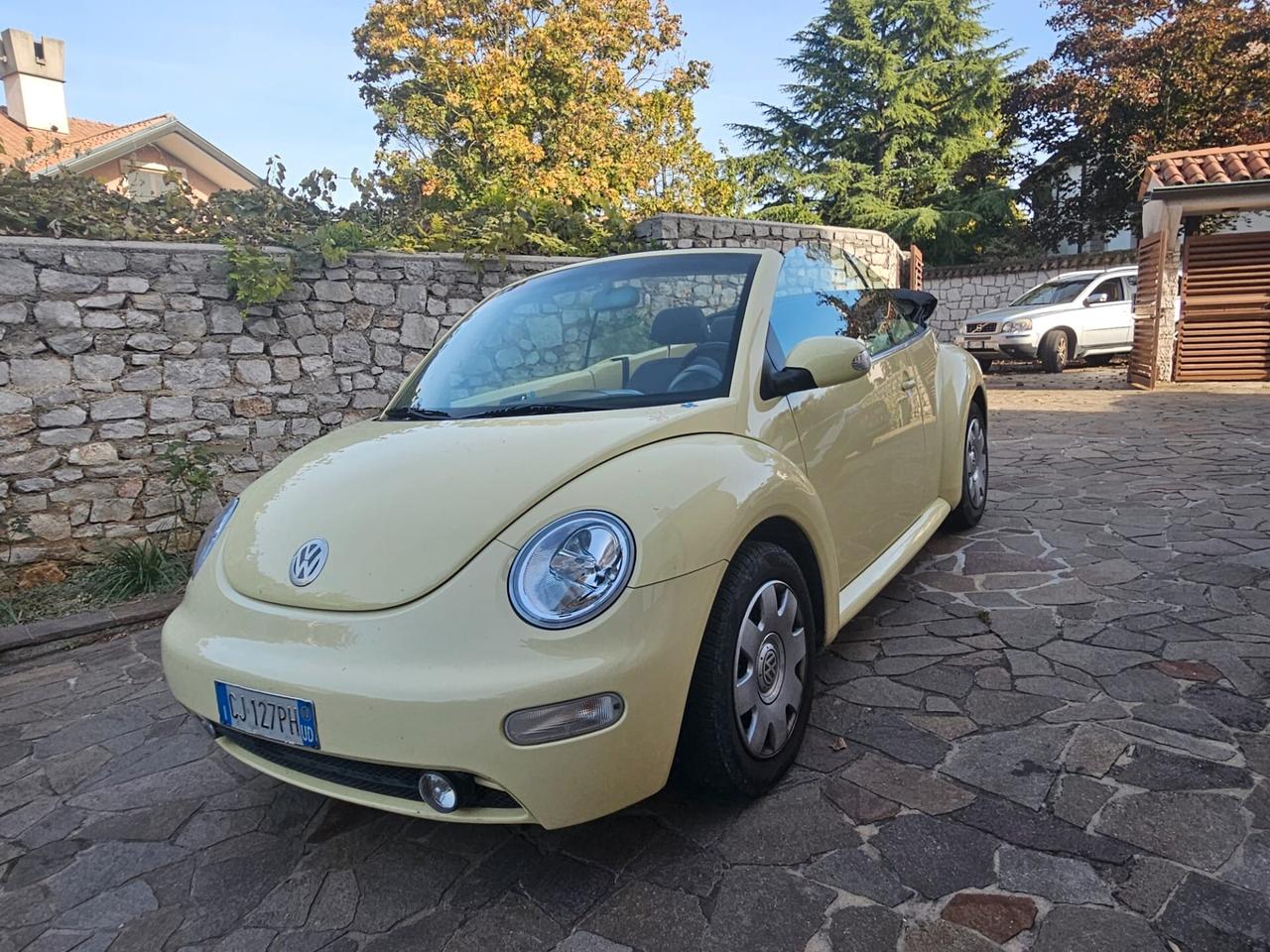 Volkswagen New Beetle 1.4 16V Cabrio