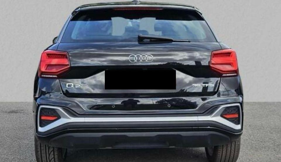 Audi Q2 30 TFSI Business