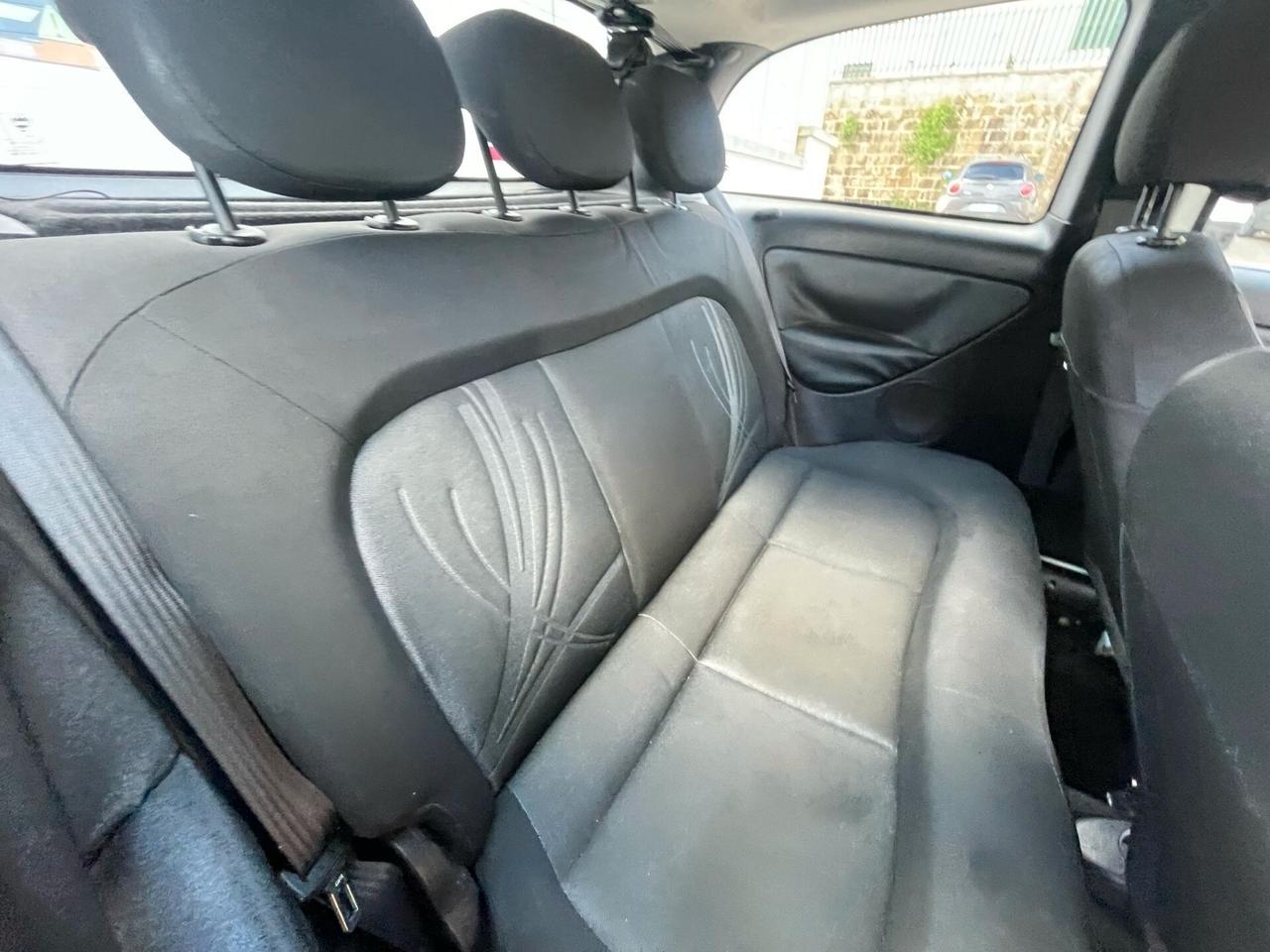 Lancia Ypsilon 1.3 MJT 75 CV Elle
