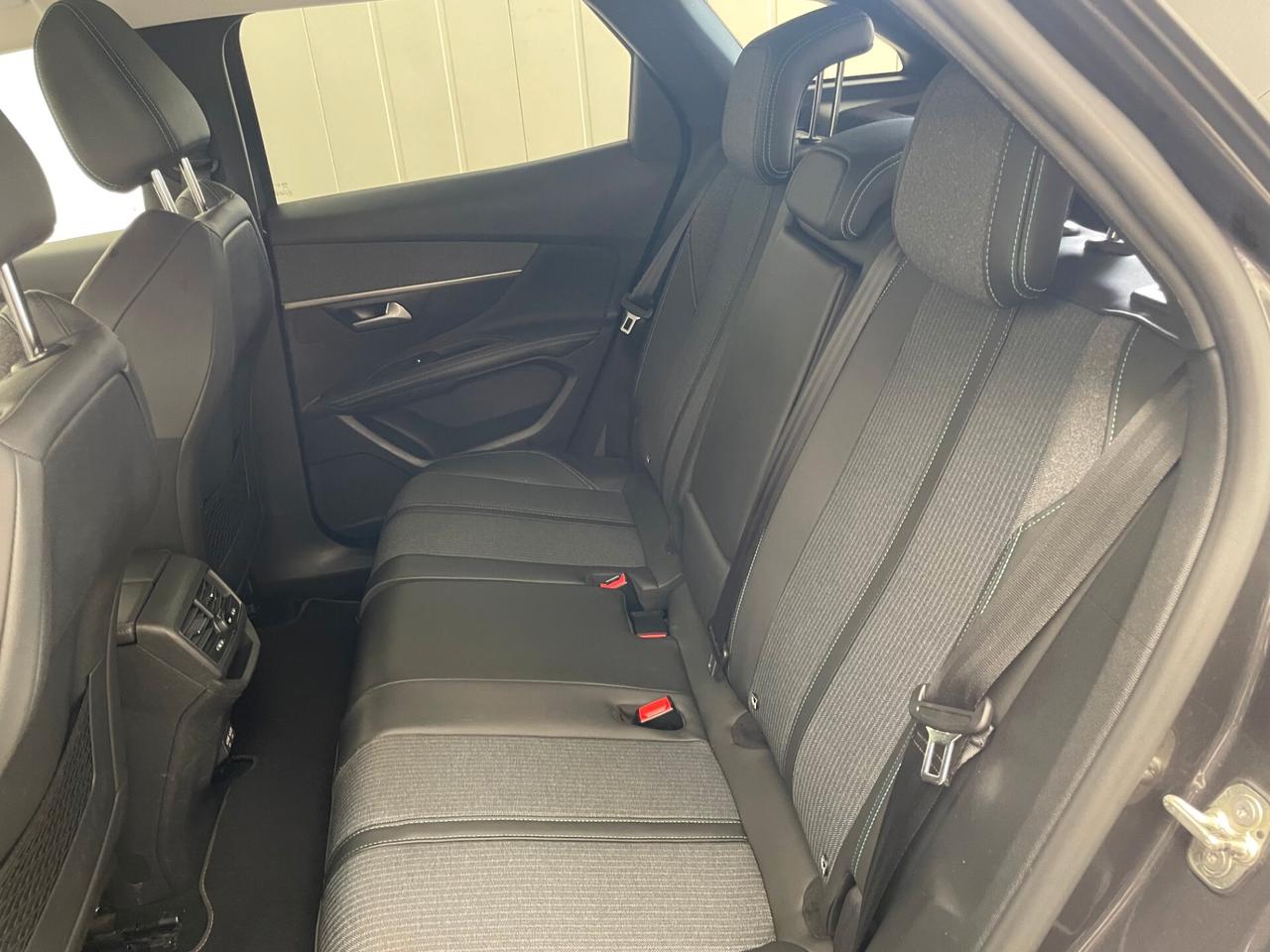 Peugeot 3008 BlueHDi 130 S&S EAT8 Allure Pack
