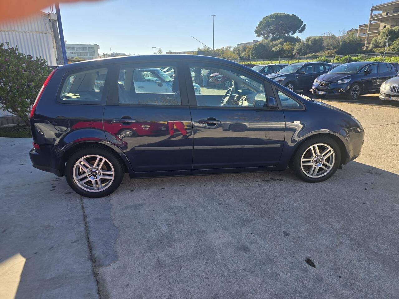 Ford Focus C-Max 1.6 TDCi (90CV) Ghia - multispazi