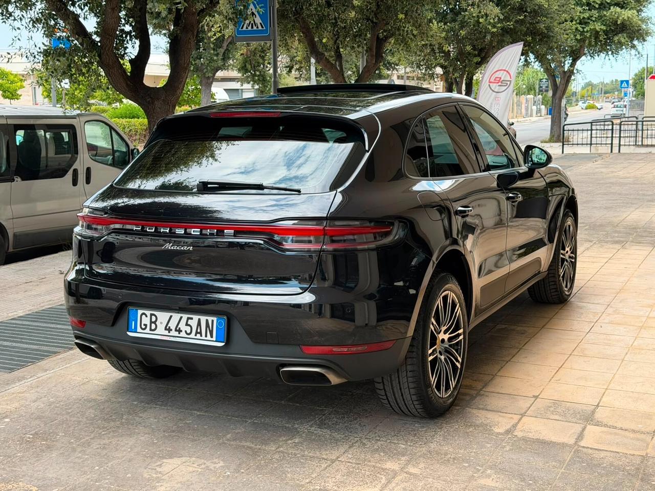 Porsche Macan 2.0 245CV