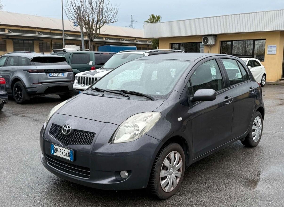 Toyota Yaris 1.3 5 porte Sol