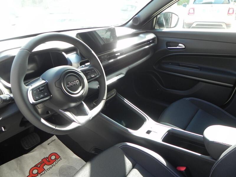 Jeep Avenger 1.2 Turbo 110 CV MHEV DCT BLACK EDITION