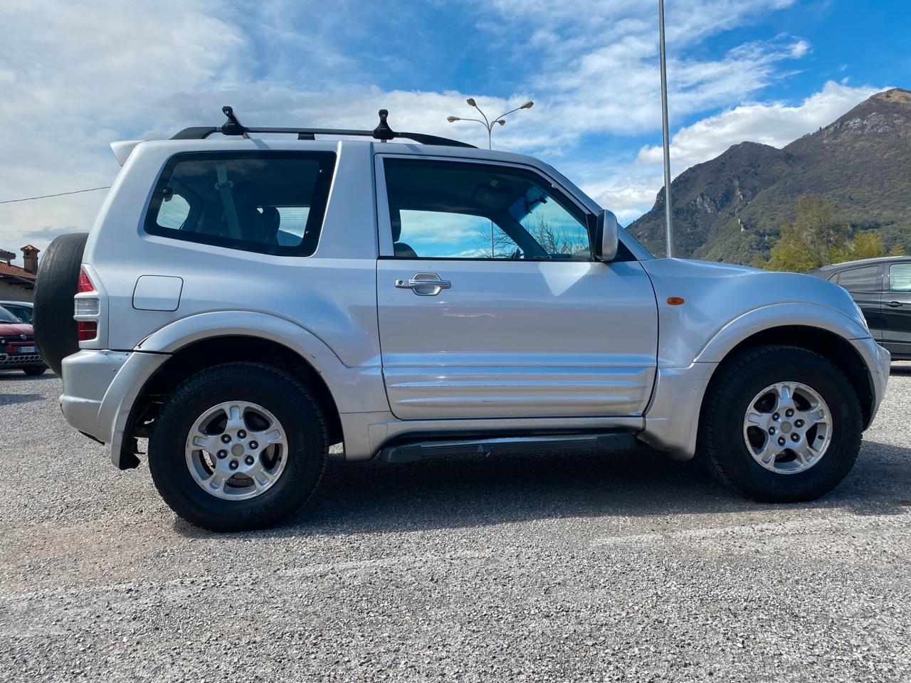 Mitsubishi Pajero 3.2 16V DI-D 3p. GLX
