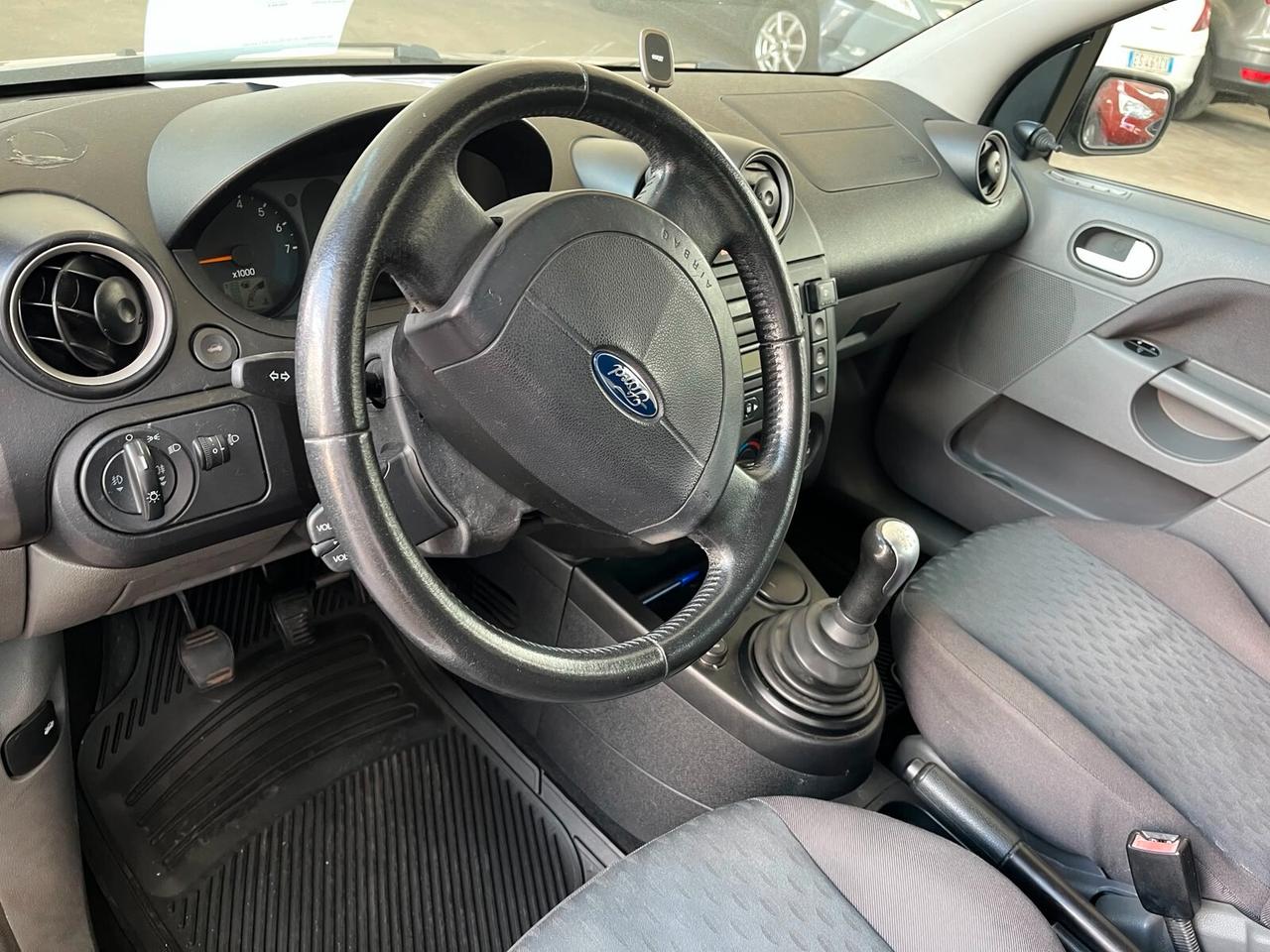 Ford Fiesta 1.4 16V 5p. Zetec