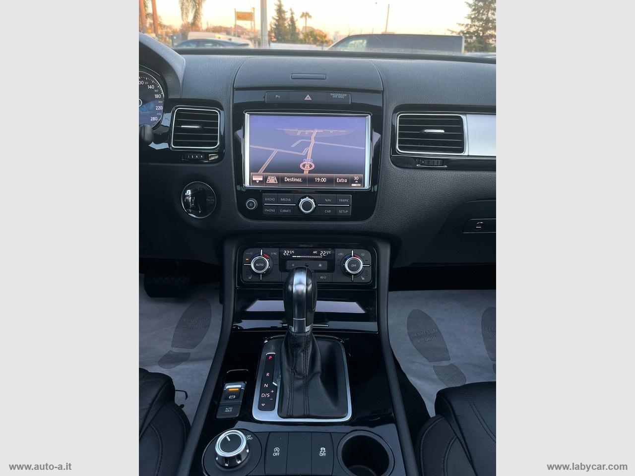 VOLKSWAGEN Touareg 3.0 TDI 204CV tip. BMT Executive