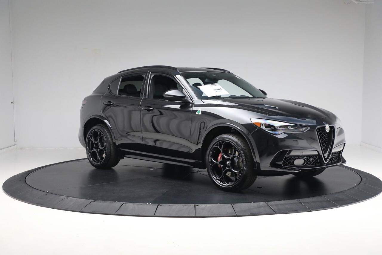 Alfa Romeo Stelvio 2.9 Bi-Turbo V6 520 CV AT8 Q4 Quadrifoglio NOLEGGIO LUNGO TERMINE - LEASING FULL INCLUSIVE