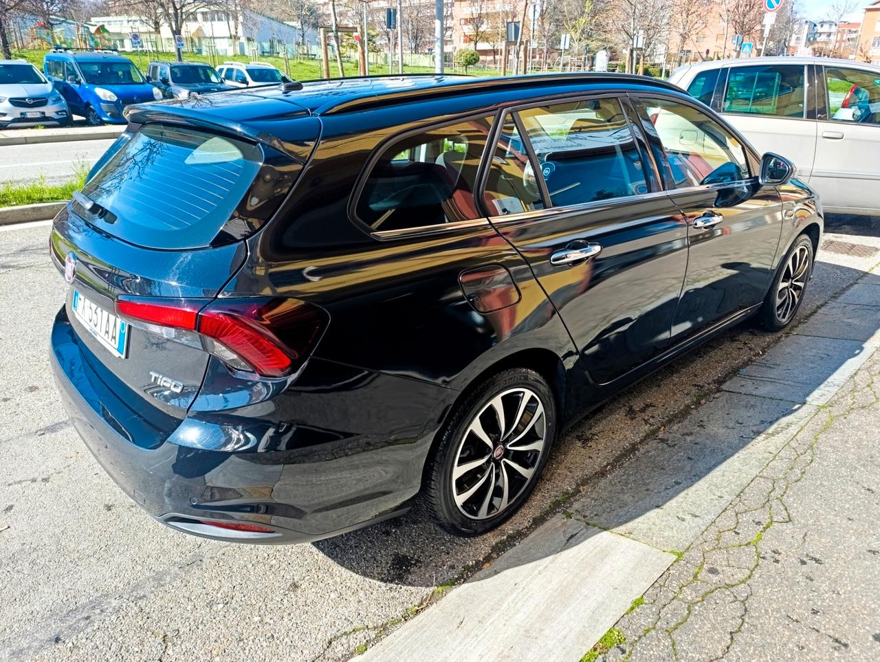Fiat Tipo 1.4 SW Lounge