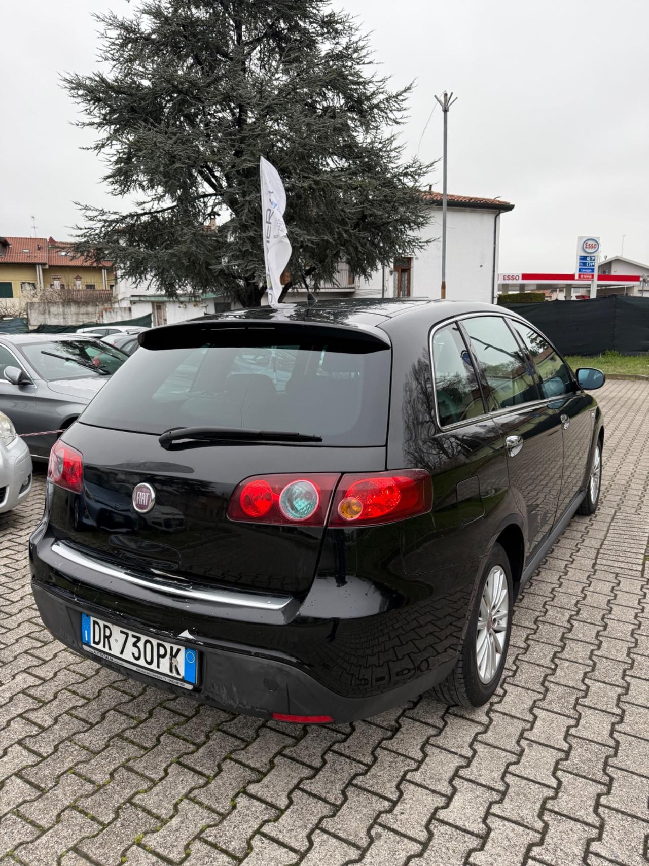 Fiat Croma 1.9 Multijet 16V Must