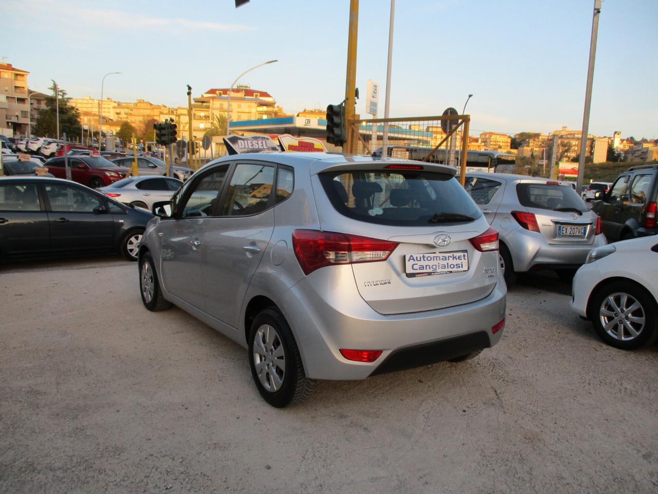 Hyundai iX20 1.4 CRDI 90 CV OK NEOP. 2015