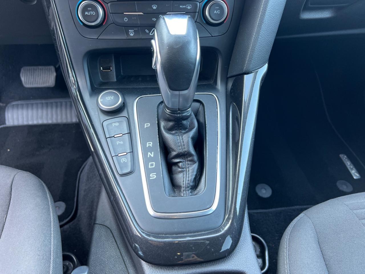 Ford Focus 1.5 TDCi 120 CV Start&Stop Powershift Titanium