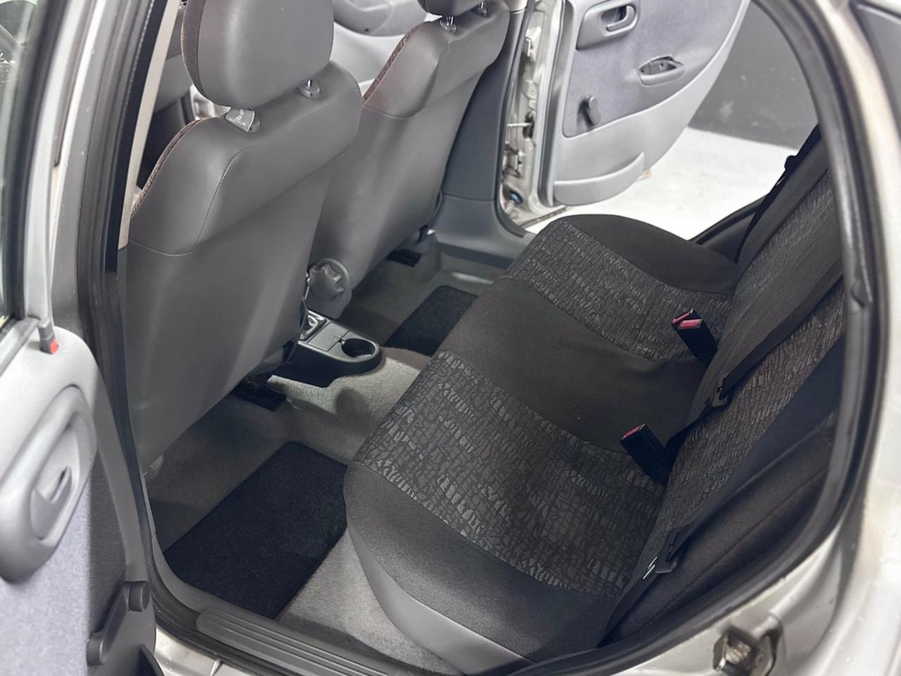 Opel Corsa 1.2i 16V Benzina 75cv 111.000km