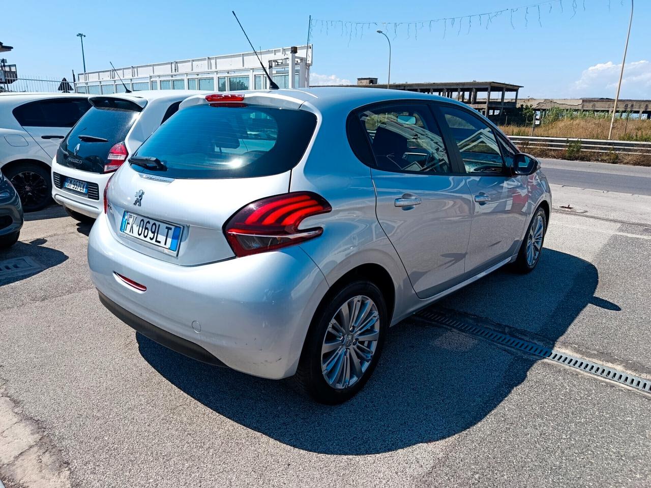 Peugeot 208 BlueHDi 75CV Allure 5 porte