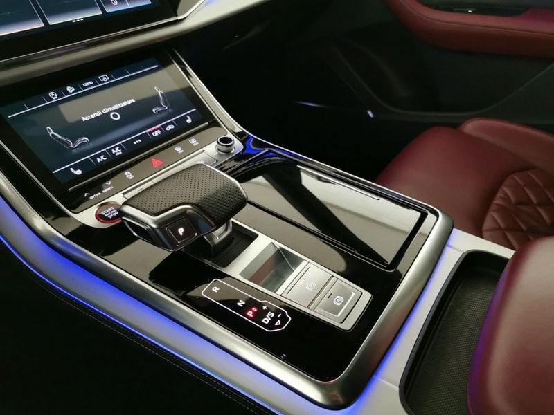 Audi Q8 SQ8 4.0 tfsi Sport Attitude quattro tiptronic