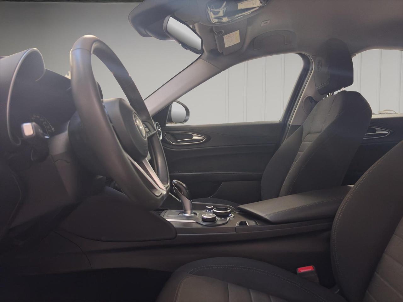 Alfa Romeo Giulia 2.2 t Giulia 150cv auto