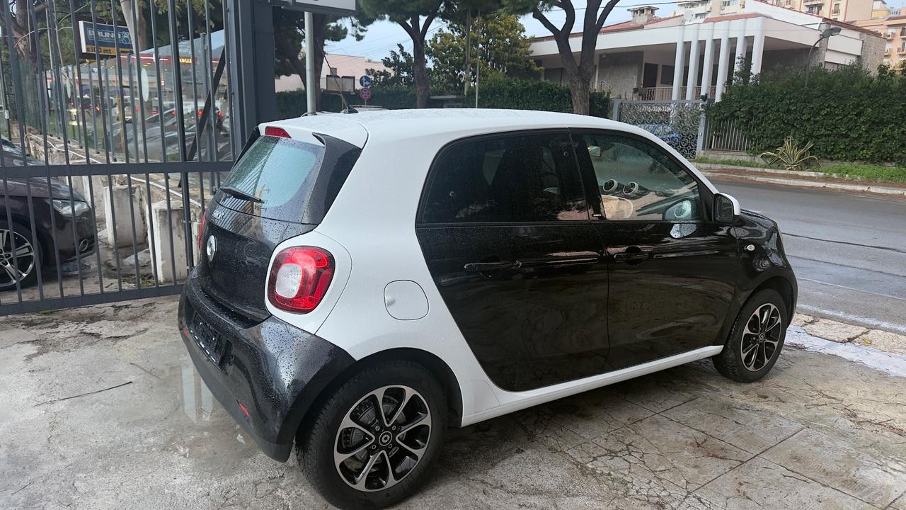 Smart ForFour 70 1.0 Passion
