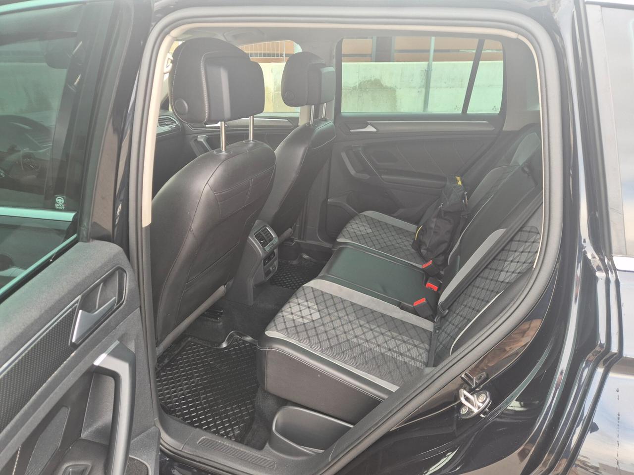 Volkswagen Tiguan 2.0 TDI r line