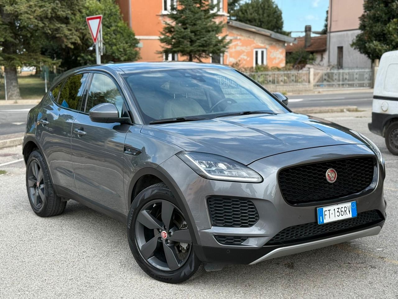 Jaguar E-Pace 2.0D 150 CV AWD R-Dynamic S