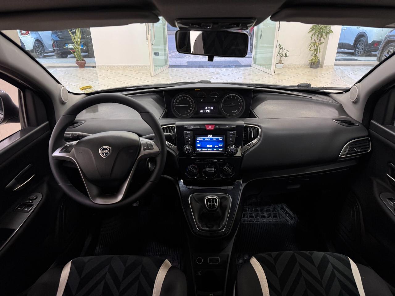 Lancia Ypsilon 1.2 69 CV 5 porte GPL Gold