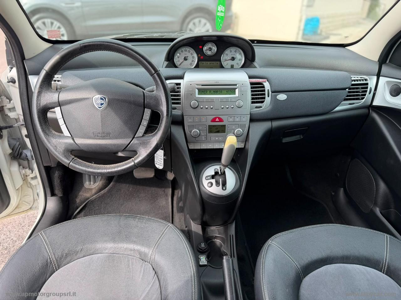 LANCIA Ypsilon 1.4 16V Platino AUTOMATICA