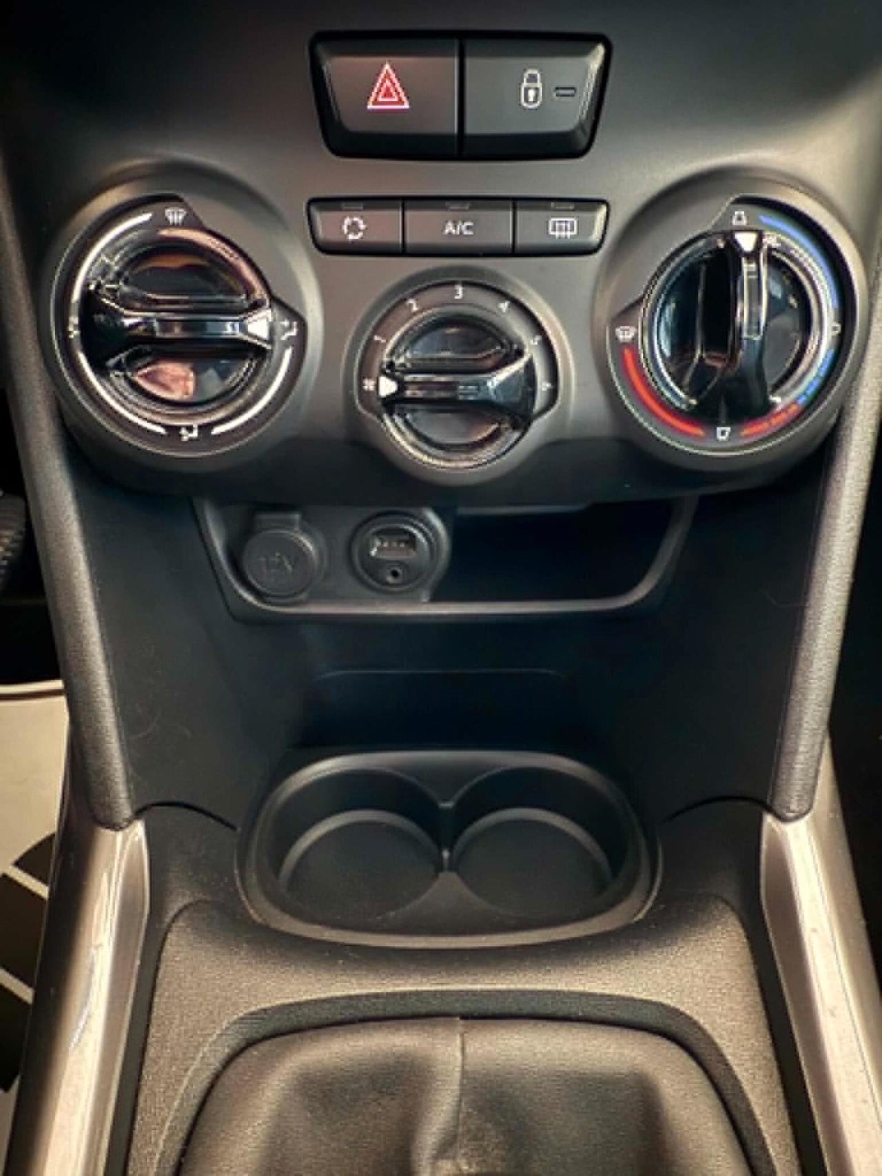 Peugeot 2008 1.2 PureTech 82cv Access NEOPATENTATI