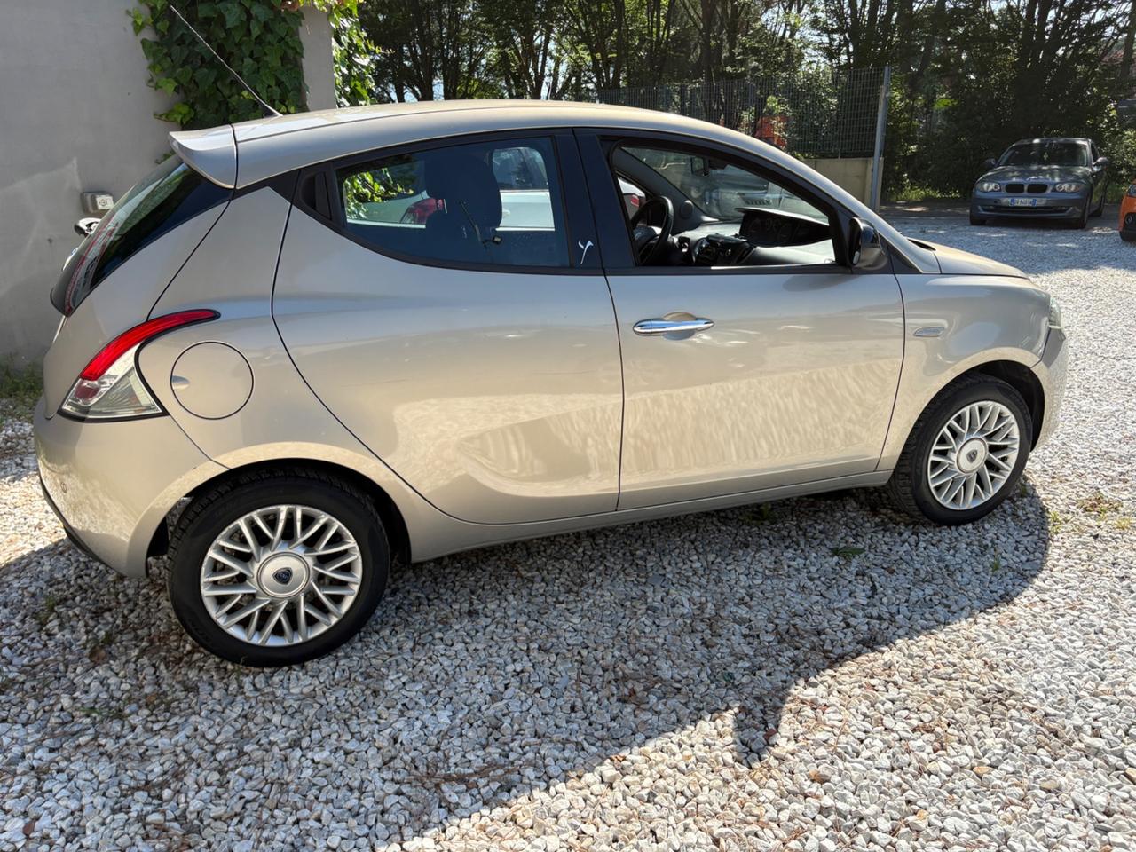 Lancia Ypsilon 1.2 69 CV 5 porte Gold
