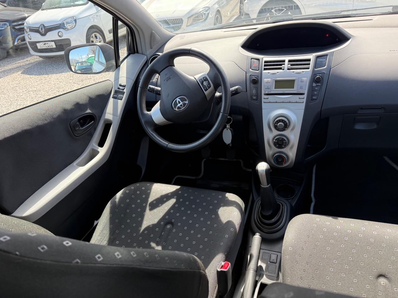 Toyota Yaris 1.0 5 porte Now