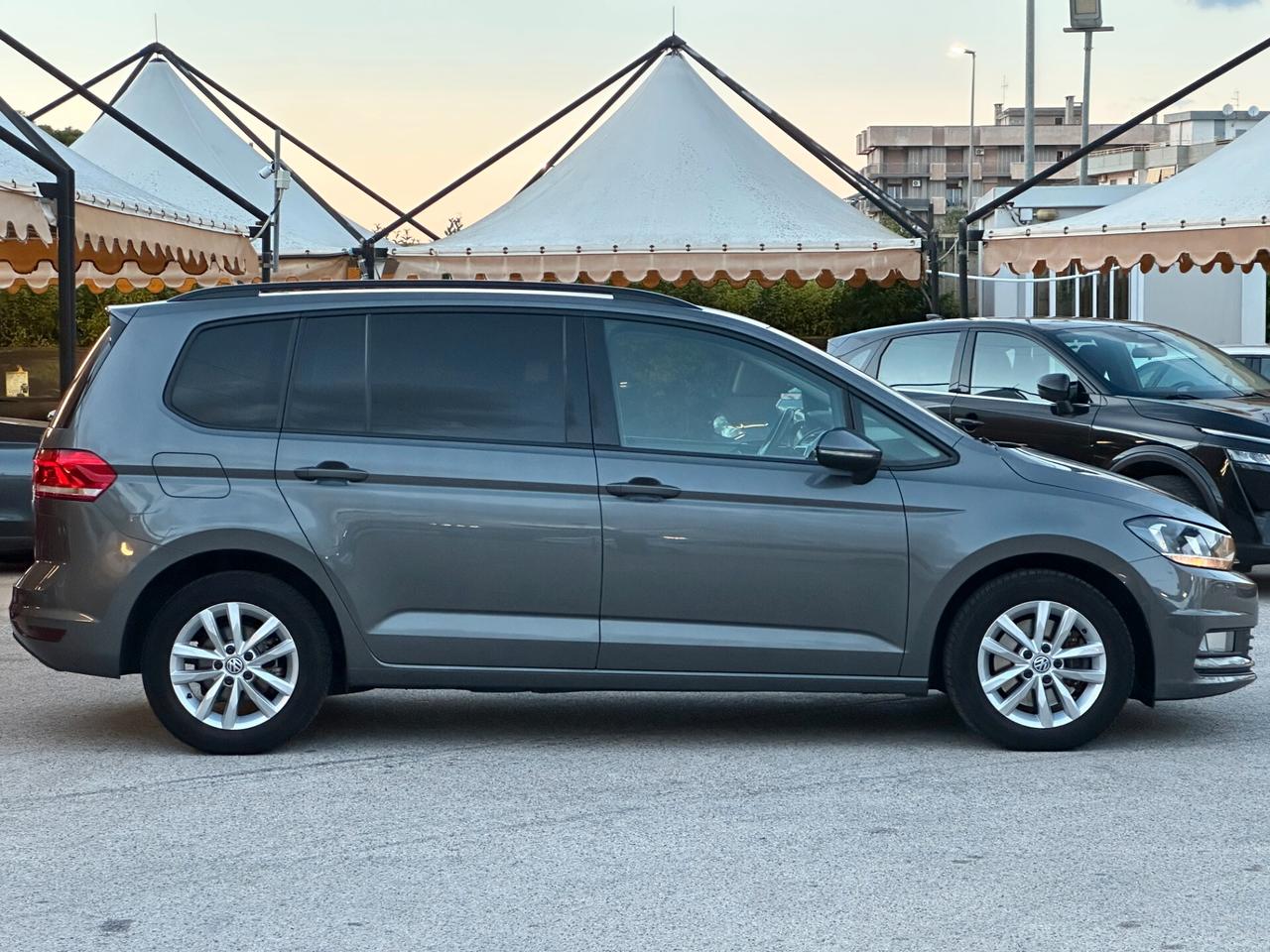 VOLKSWAGEN Touran 1.6 TDI 110 cv BMT Trendline