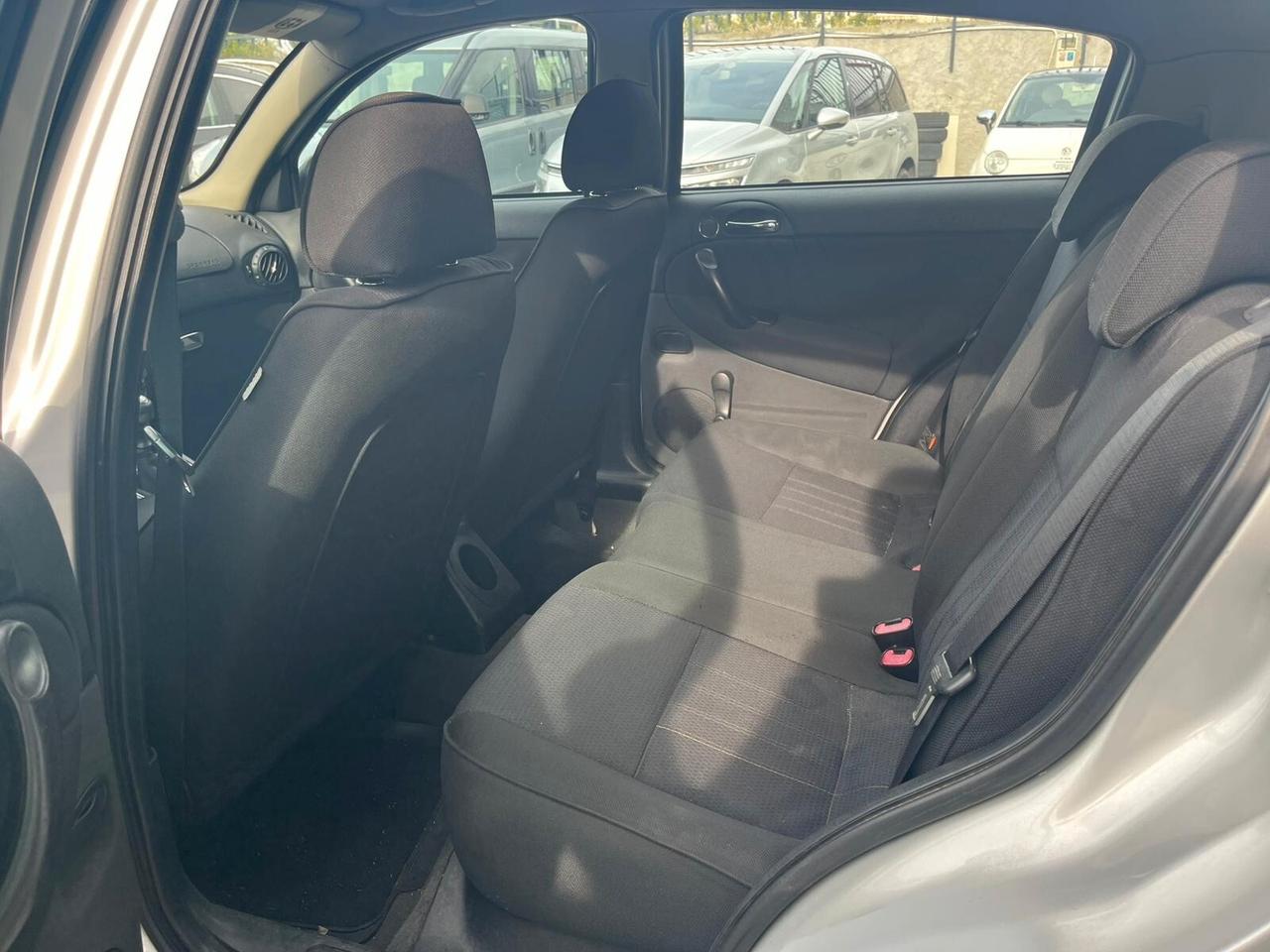 Alfa Romeo 147 1.9 JTD MTJ 16V 5 porte Dist.