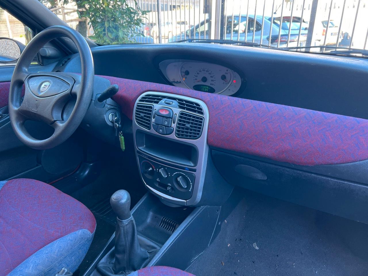 Lancia Y 1.1i cat Elefantino Blu adatta a neopatentati