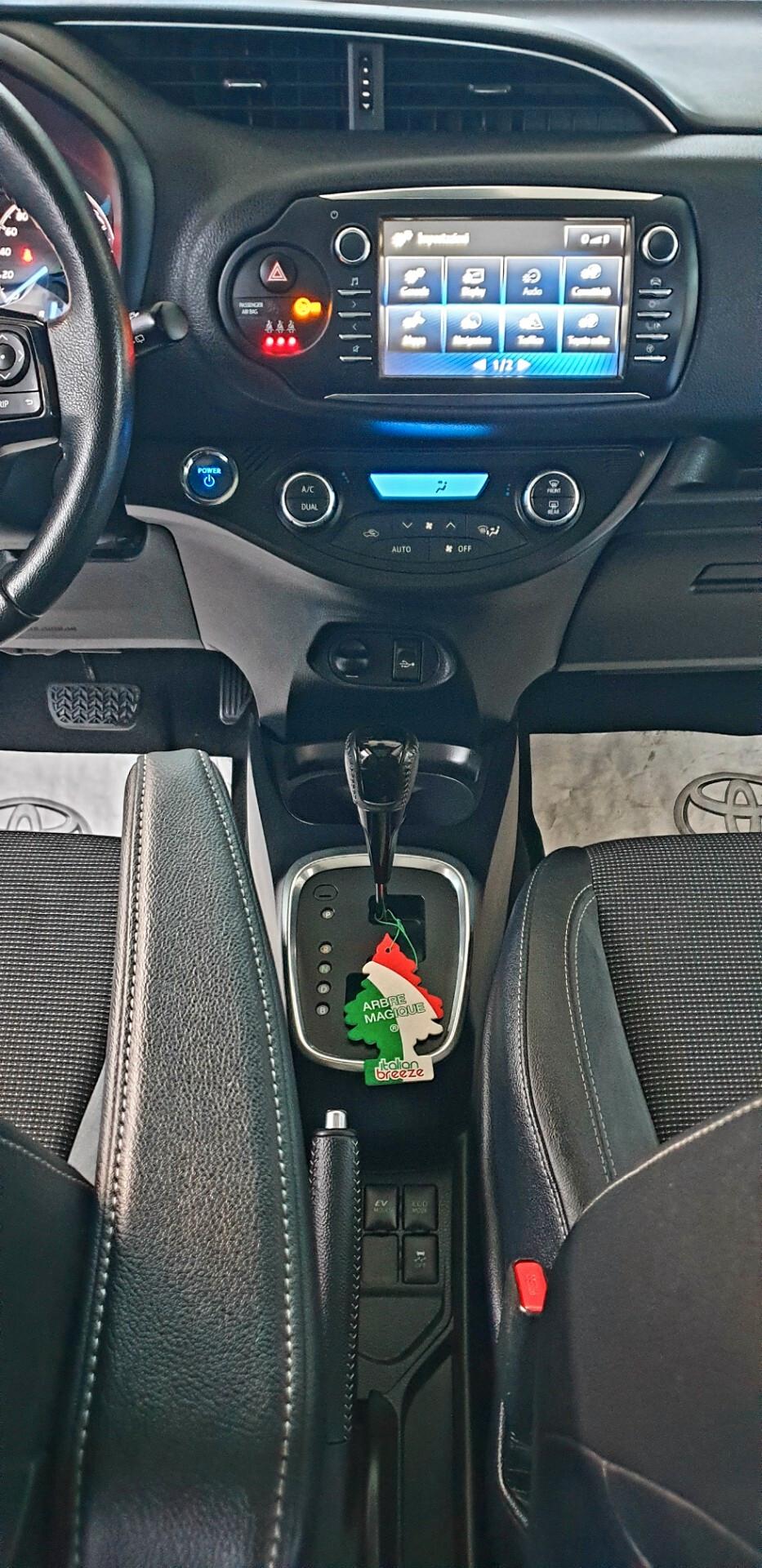 TOYOTA YARIS 1.5 BENZINA/HYBRID FULL OPTIONALKM71 MILA