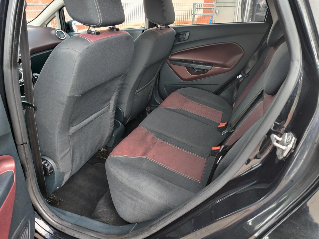 Ford Fiesta 1.4 TDCi 5p. Titanium