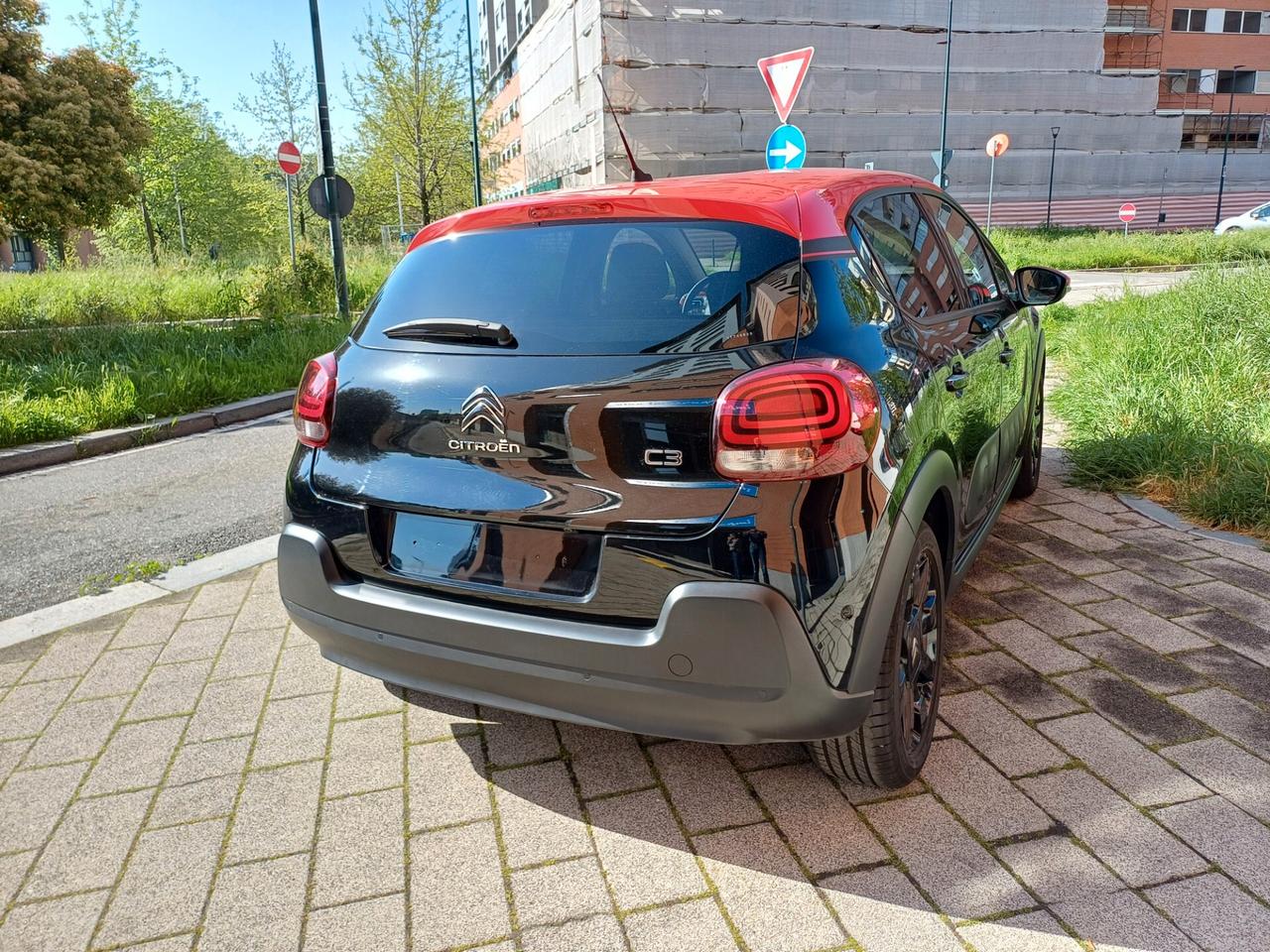 Citroen C3 PureTech 110 S&amp;amp;amp;S Shine