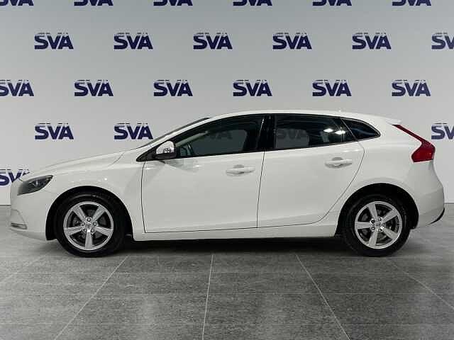 Volvo V40 2.0D 120CV Business - NEOPATENTATI