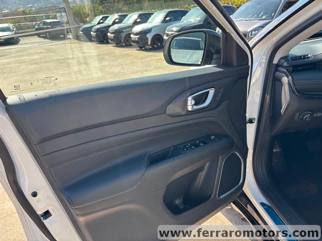 Jeep Compass Summit Km 0 a 329 euro al mese senza anticipo IVA ESPOSTA