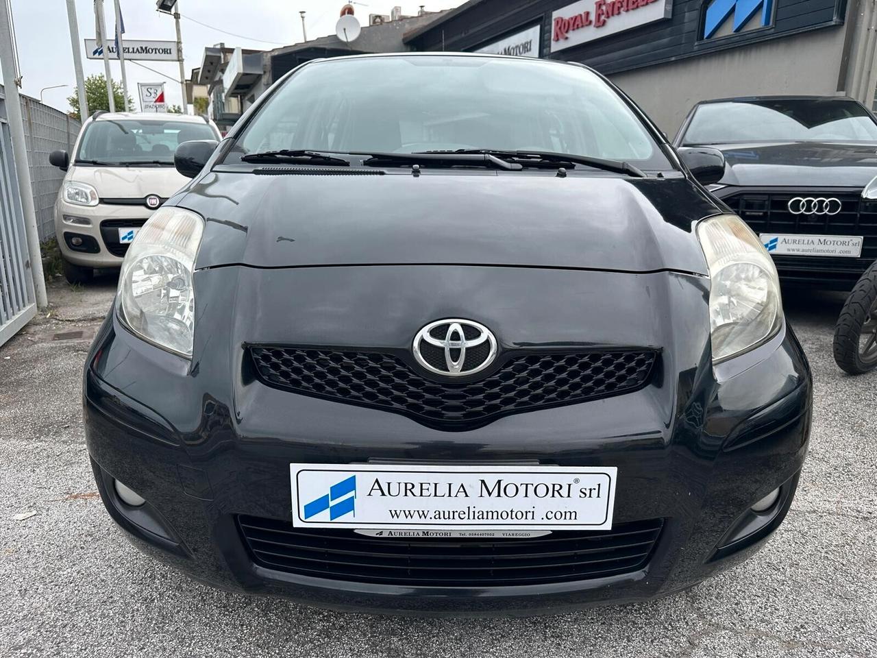 Toyota Yaris 1.4 D-4D 5 porte Sol SOLI 60.000 KM REALI PARI AL NUOVO!!!