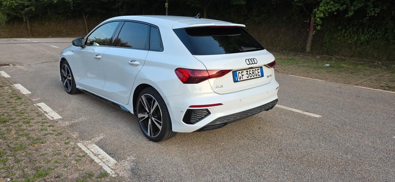 Audi A3 SPB 30 TDI S line edition