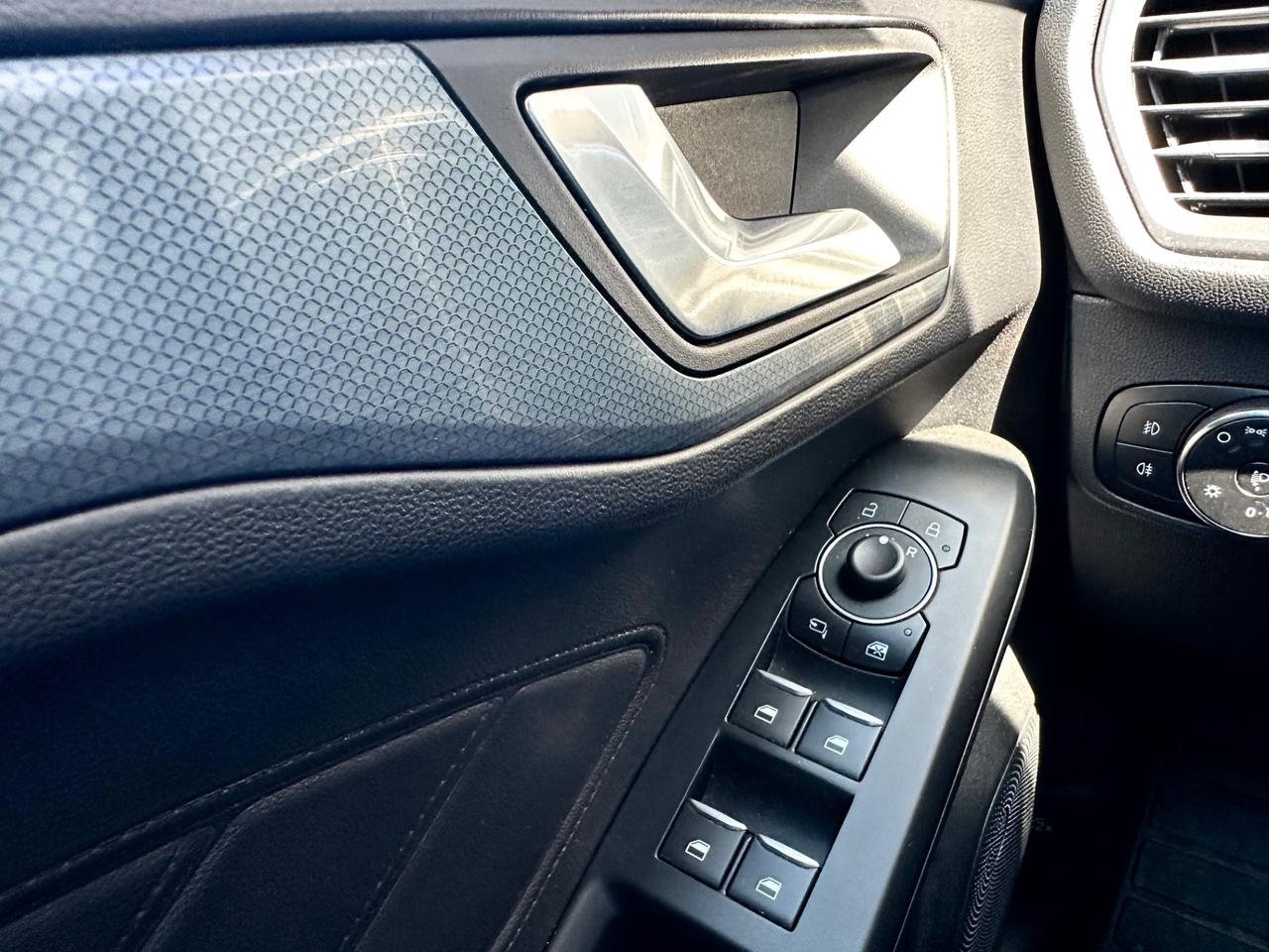 Ford Focus 1.0 EcoBoost Hybrid 125 CV SW ST-Line