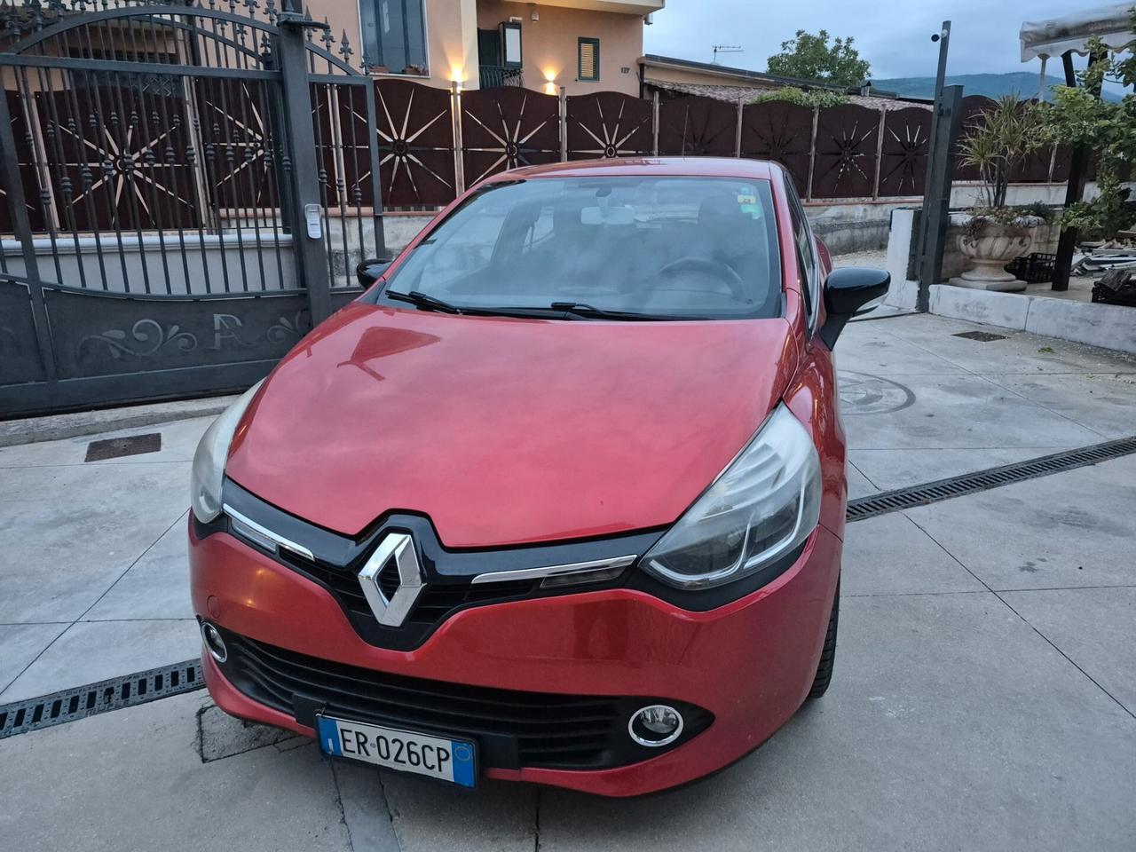 Renault Clio dCi 8V 90CV EDC Start&Stop 5 porte Energy Intens