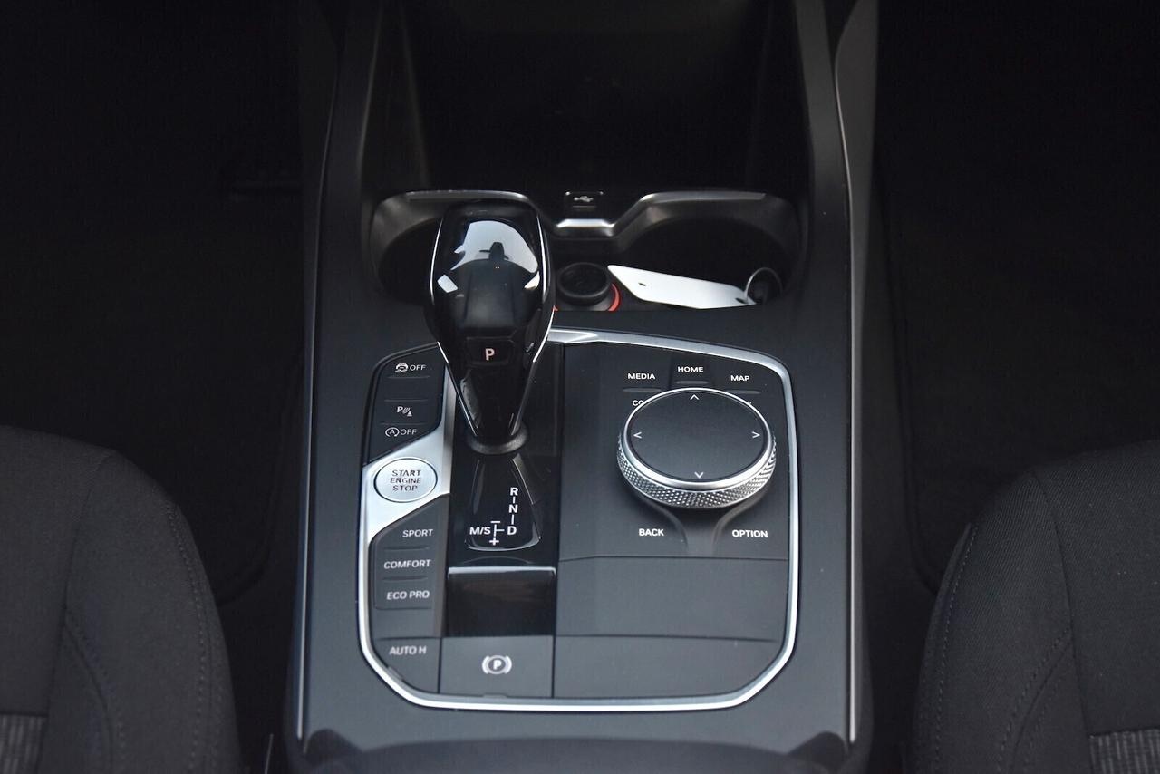 Bmw 116 d 5p. Business Advantage